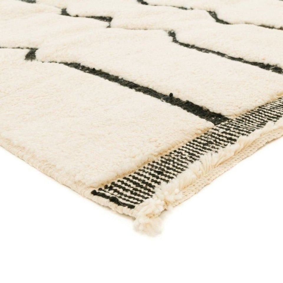 Maria Beige and Black Area Rug