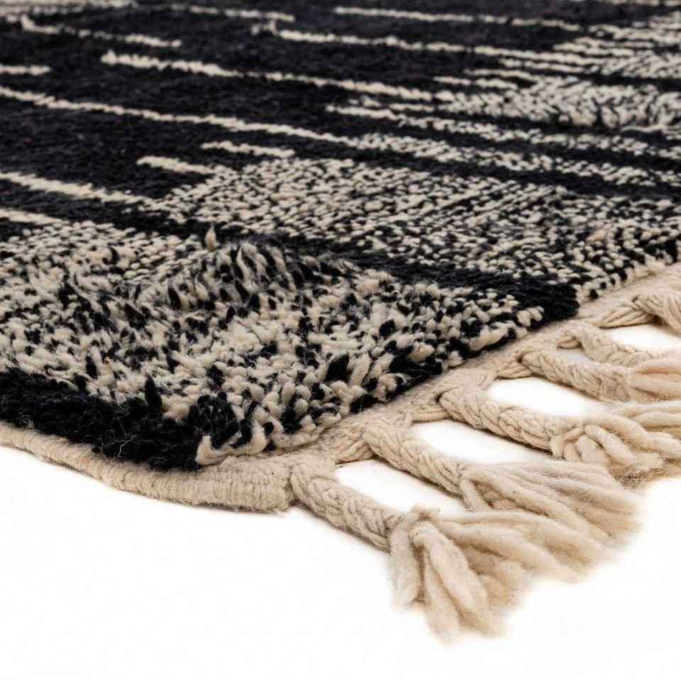 Nivada Black Brown Rug