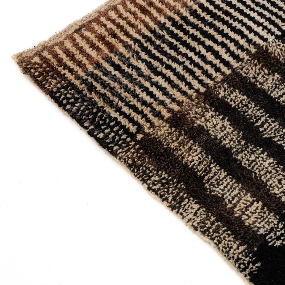 Nivada Black Brown Rug