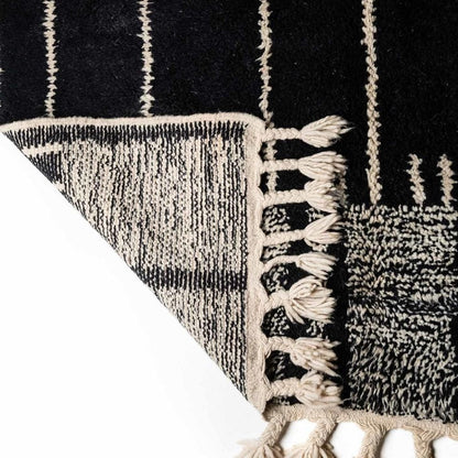 Nivada Black Brown Rug