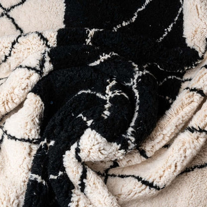 Saria Beige and Black Rug