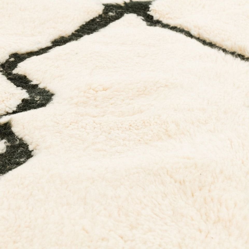 Maria Beige and Black Area Rug