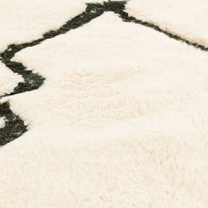 Maria Beige and Black Area Rug