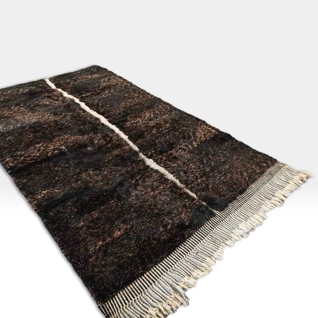 Snake black white and brown rug