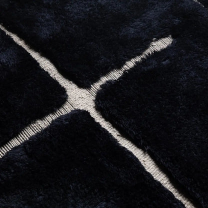 Hidden Stars – Black Abstract Rug